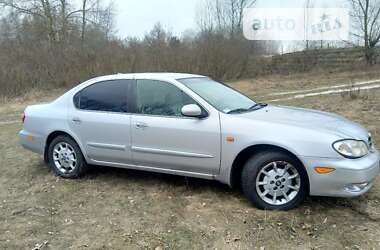 Седан Nissan Maxima 2001 в Києві