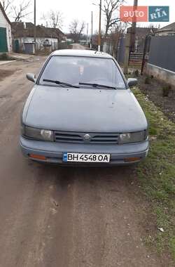 Седан Nissan Maxima 1991 в Кривом Озере