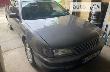 Седан Nissan Maxima 1996 в Одесі