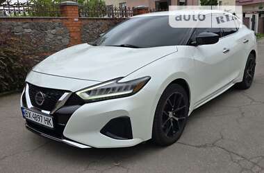 Седан Nissan Maxima 2019 в Киеве