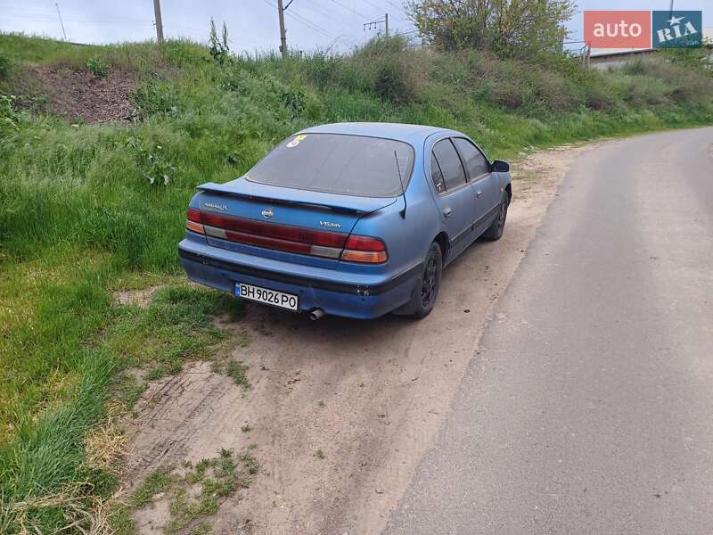 Седан Nissan Maxima 1995 в Одесі