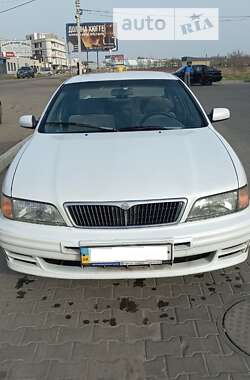 Седан Nissan Maxima 1998 в Одесі