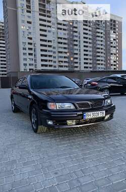 Седан Nissan Maxima 1995 в Одесі