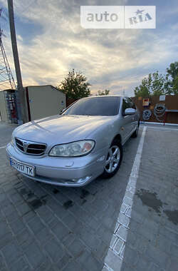 Седан Nissan Maxima 2000 в Одесі