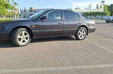 Седан Nissan Maxima 1995 в Одесі