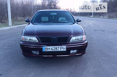 Седан Nissan Maxima 1997 в Измаиле