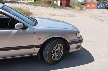 Седан Nissan Maxima 1995 в 