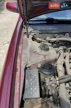 Седан Nissan Maxima 1996 в Одессе