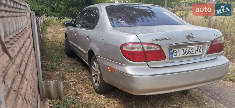 Седан Nissan Maxima 2000 в Кривому Розі