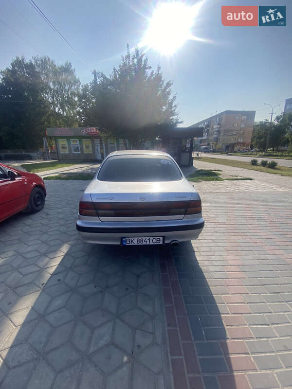Седан Nissan Maxima 1997 в Здолбунове фото 2 Седан Nissan Maxima 1997 в Здолбунове
