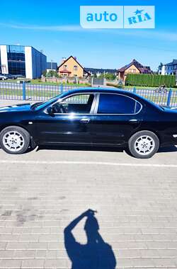 Седан Nissan Maxima 2001 в Славуте