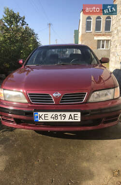 Седан Nissan Maxima 1996 в 