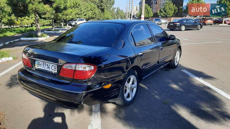 Седан Nissan Maxima 2001 в Одессе