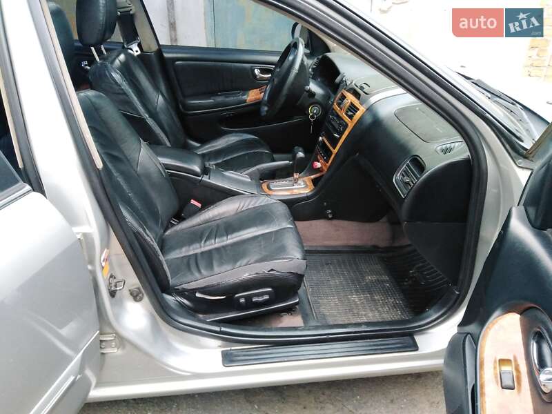 Седан Nissan Maxima 2004 в Хмельницькому