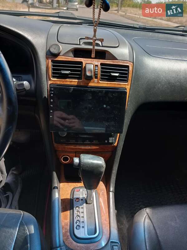 Седан Nissan Maxima 2003 в Первомайську