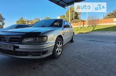 Седан Nissan Maxima 1999 в Одесі