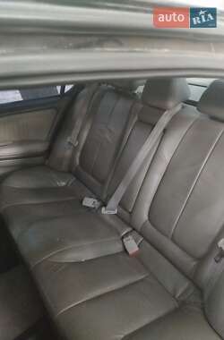 Седан Nissan Maxima 2001 в 