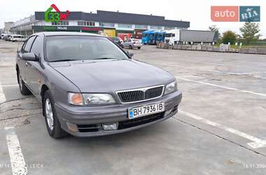 Седан Nissan Maxima 1997 в Первомайске