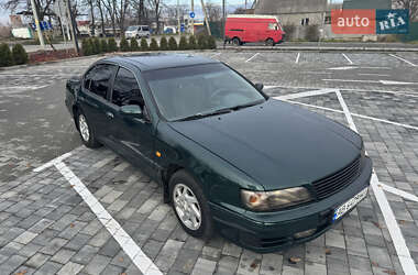 Седан Nissan Maxima 1998 в Виннице