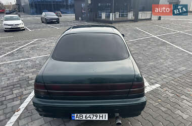 Седан Nissan Maxima 1998 в Виннице