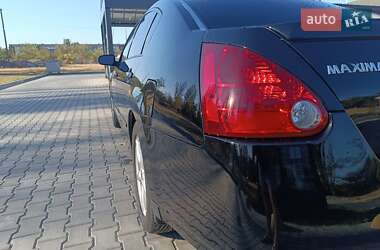Седан Nissan Maxima 2005 в 