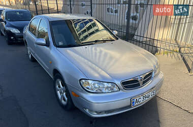 Седан Nissan Maxima 2002 в Луцке