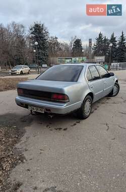 Седан Nissan Maxima 1992 в Харькове