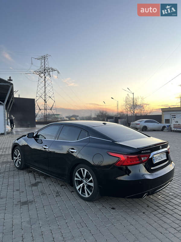 Седан Nissan Maxima 2016 в Одесі