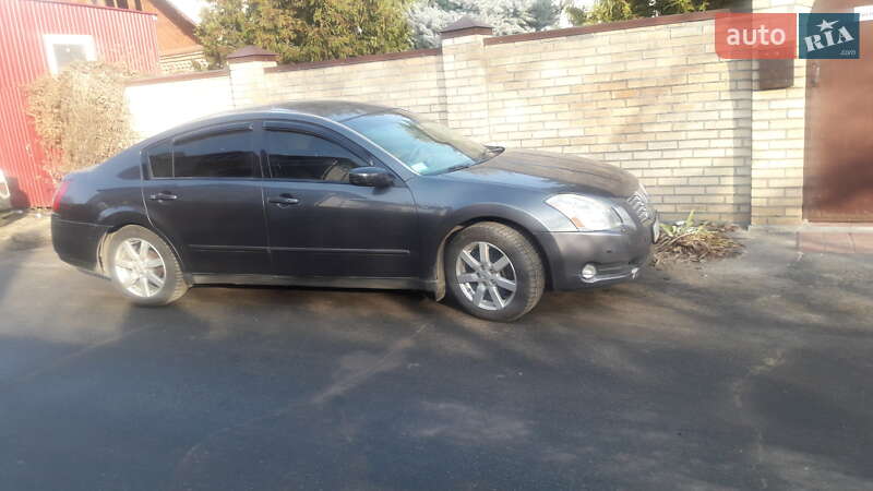 Nissan Maxima 2005