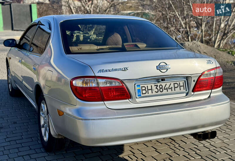 Седан Nissan Maxima 2000 в Одессе