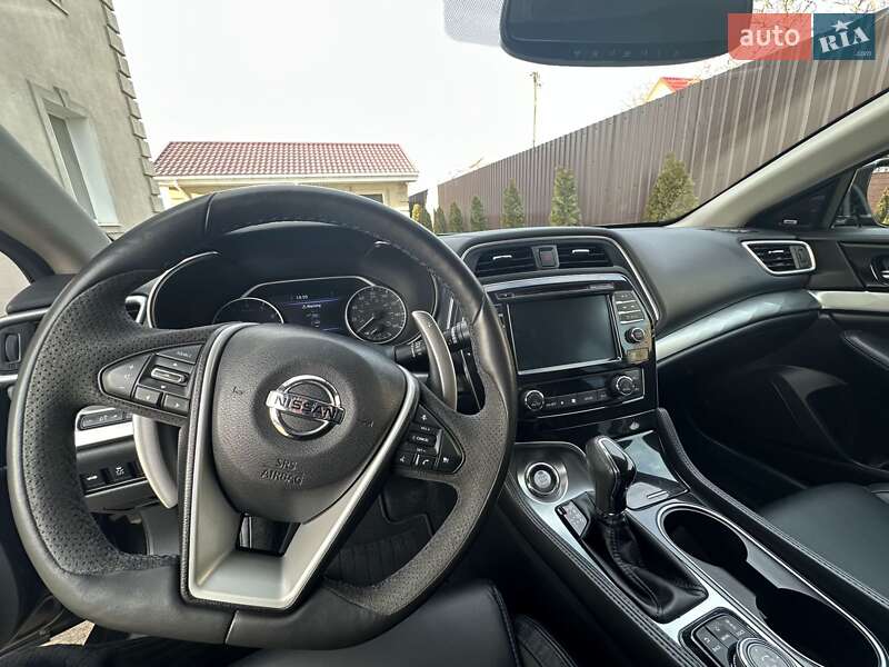Седан Nissan Maxima 2017 в Одессе