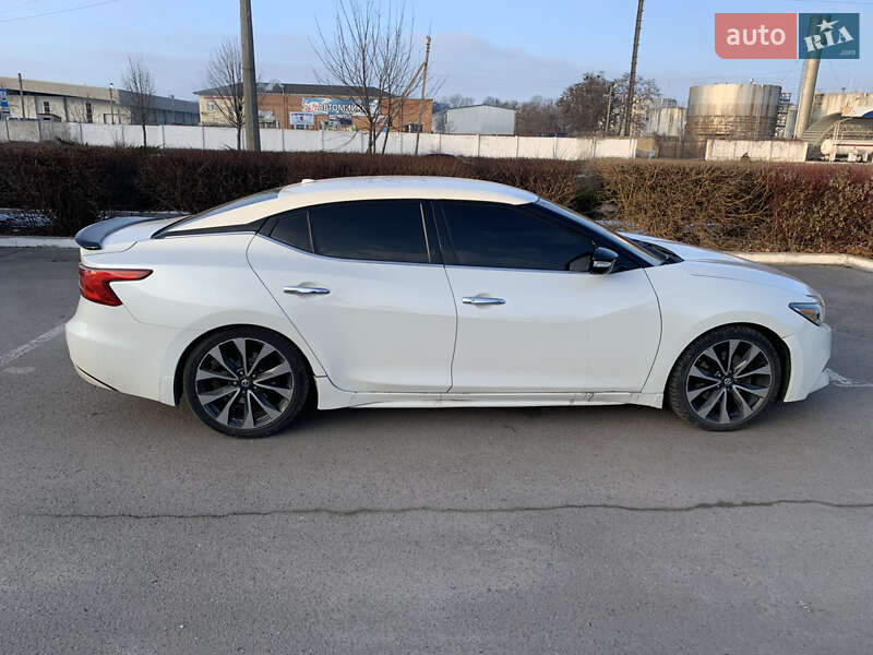 Седан Nissan Maxima 2015 в Полтаве