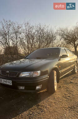 Седан Nissan Maxima 1996 в Первомайську