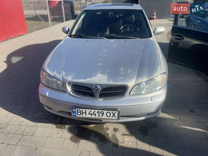 Седан Nissan Maxima 2001 в Бродах