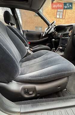 Седан Nissan Maxima 1990 в 