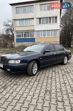 Седан Nissan Maxima 1995 в Синельниковому