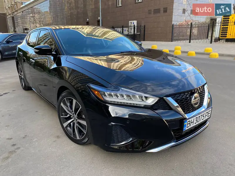Nissan Maxima