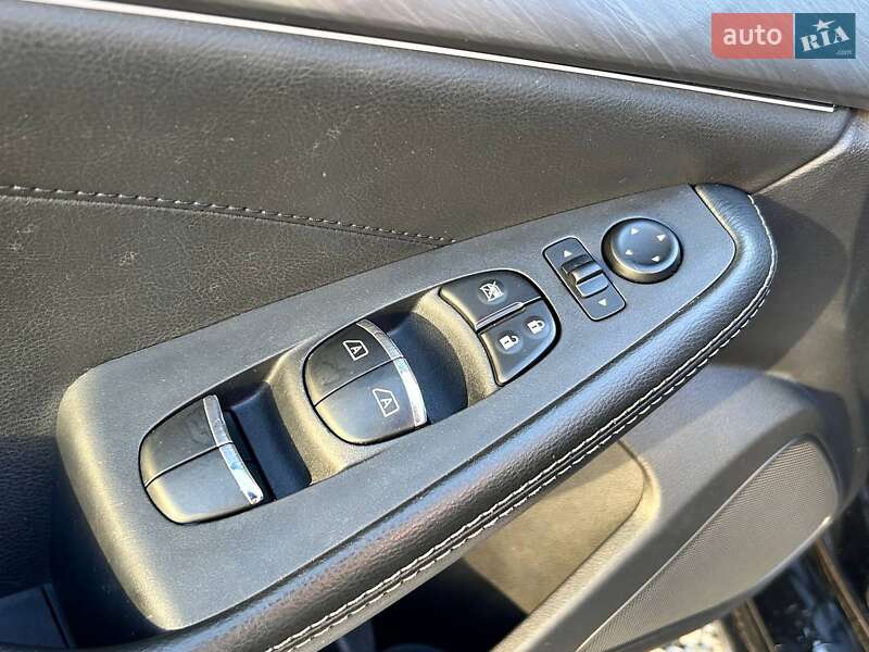 Седан Nissan Maxima 2017 в Одесі