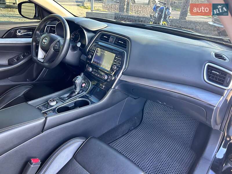 Седан Nissan Maxima 2017 в Одесі
