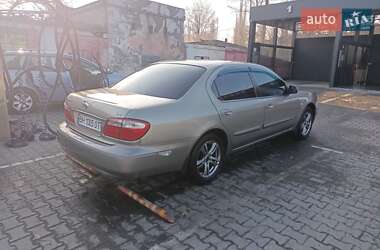 Седан Nissan Maxima 2000 в 