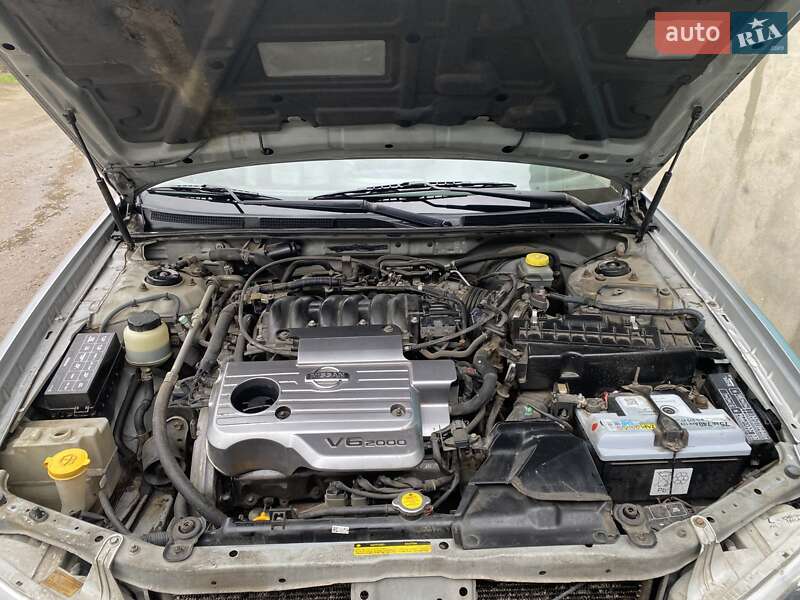 Седан Nissan Maxima 2001 в Одесі