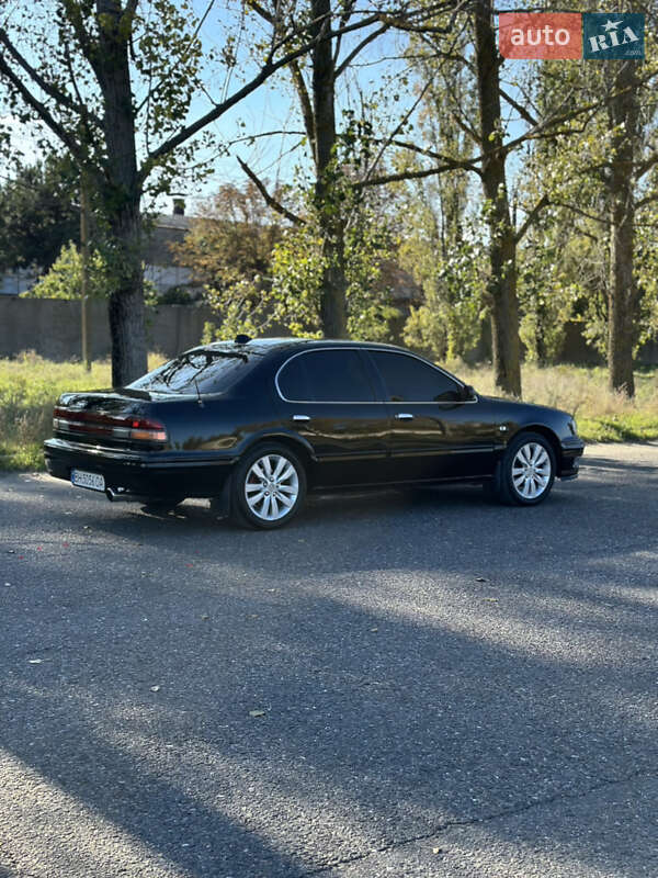 Седан Nissan Maxima 1996 в Белгороде-Днестровском