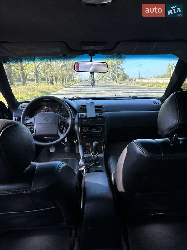 Седан Nissan Maxima 1996 в Белгороде-Днестровском