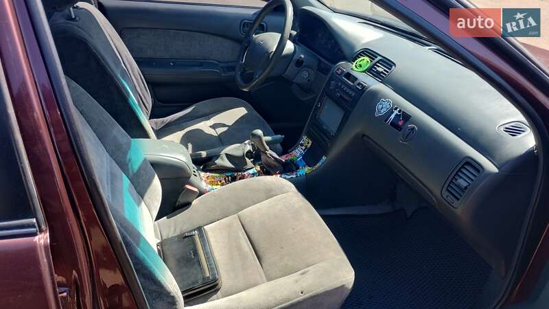 Седан Nissan Maxima 1997 в Умани