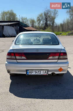 Седан Nissan Maxima 2000 в 