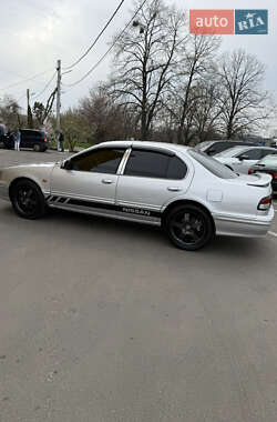 Седан Nissan Maxima 1995 в 
