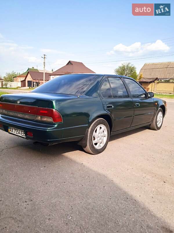 Седан Nissan Maxima 1994 в Харкові