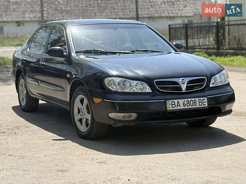 Седан Nissan Maxima 2003 в Голованевске