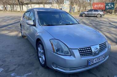 Седан Nissan Maxima 2004 в 