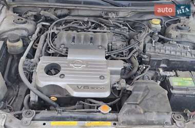 Седан Nissan Maxima 2004 в 